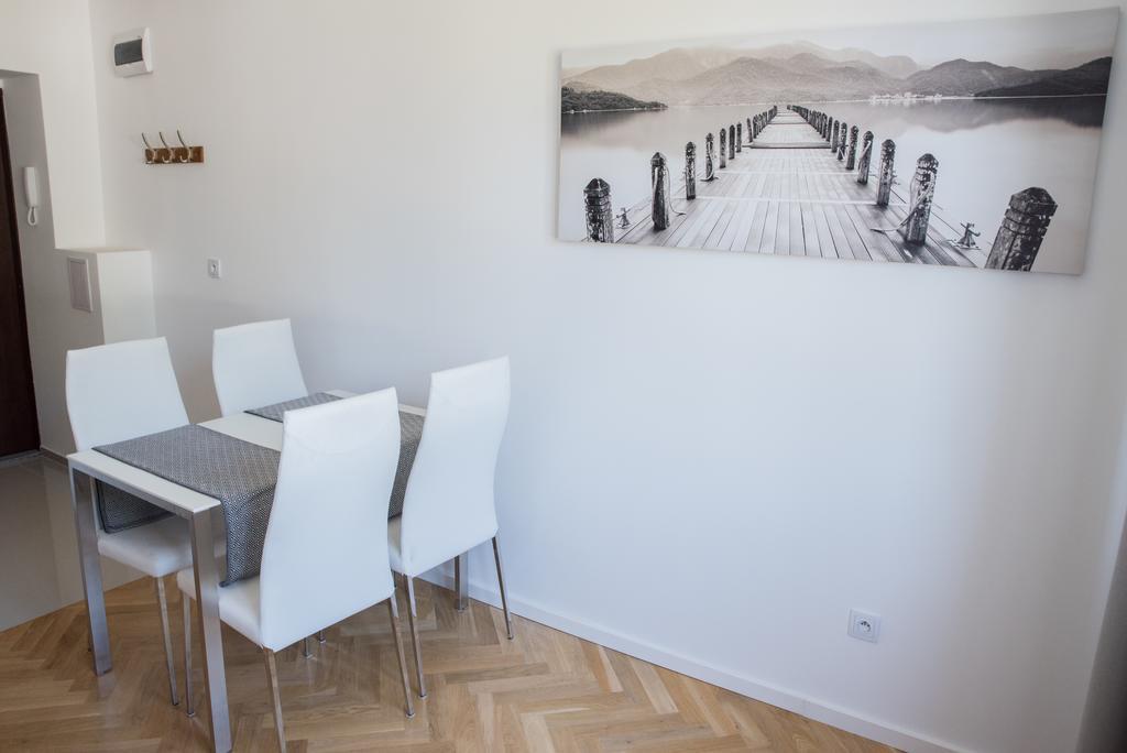 Apartment Nearto Old Town Na Ustroniu Street Kraków Exteriör bild